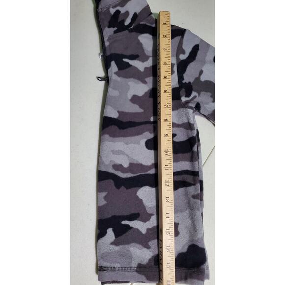 The Children's Place Kids Gray Camo Fleece Size Small Hunting Back-to-School - Picture 5 of 6